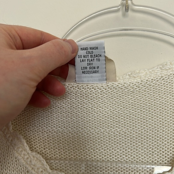 Teddi Petite White Scallop Cardigan with Bow Cottage Print Detail - Size Large - Picture 5 of 6